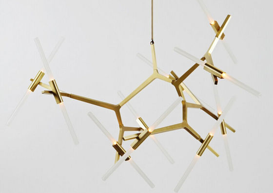 O ouro luxuoso do projeto da casa de campo conduziu o estilo moderno do pendente de alumínio das luzes do candelabro