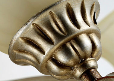 Prata/de metal e vidro do ouro candelabro do ferro forjado do vintage com máscaras, 6 600W claros E27
