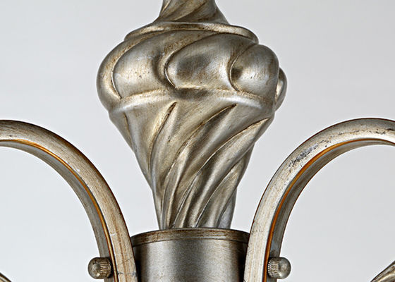 O candelabro moderno leve do ferro forjado 3 ilumina-se/iluminação do pendente com máscaras para a casa de campo