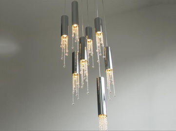 Luz de cristal luxuosa do candelabro, dispositivos elétricos de iluminação do diodo emissor de luz para casas de campo