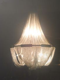 Iluminação interior da suspensão da corrente do metal do cromo candelabros modernos luxuosos das casas de campo dos grandes