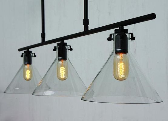 Candelabro de suspensão sofisticado elegante das luzes de teto com as três trombetas de vidro