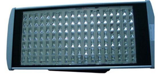Ra alto do lúmen 75 luzes de rua exteriores do diodo emissor de luz de 126 watts para o passeio/estrada