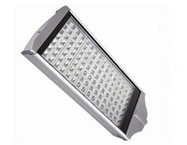 Ra alto do lúmen 75 luzes de rua exteriores do diodo emissor de luz de 126 watts para o passeio/estrada
